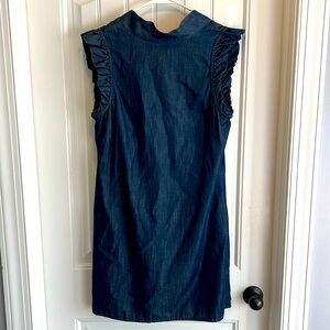 Gap, size medium, chambray